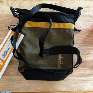 All Gender Performance Hiking Cross Body Pouch